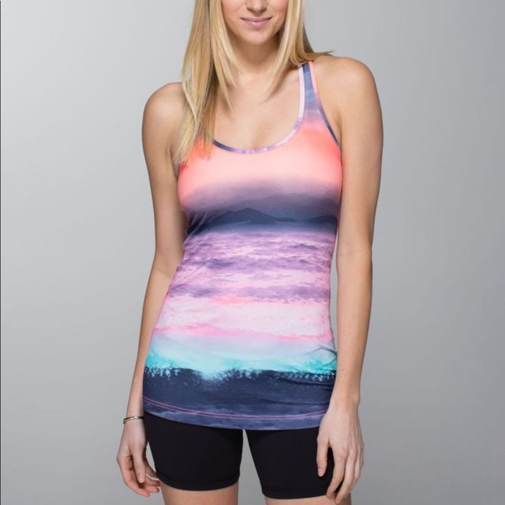 RARE lululemon Cool Racerback - Beachscape - Size 6